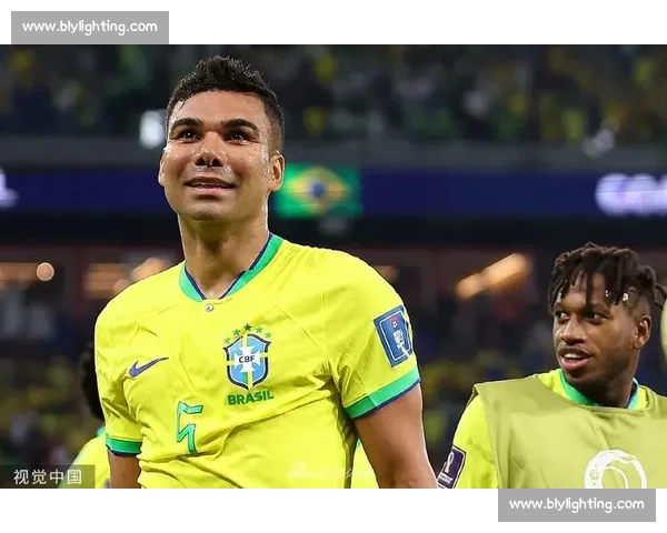 卡塞米罗 11 周年纪念日深情告白：娶你是我人生最正确的决定