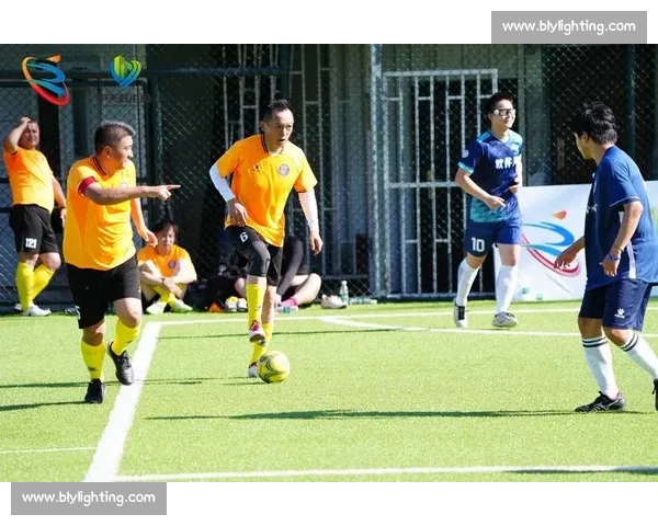 第五届社区杯 8 人制足球赛通州赛区热血开赛