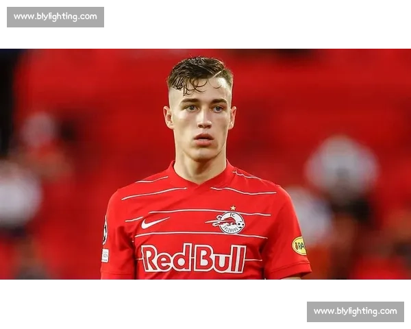 葡体续约 21 岁青训后卫莫雷拉至 2028 年，后防新星踏上五年成长之路